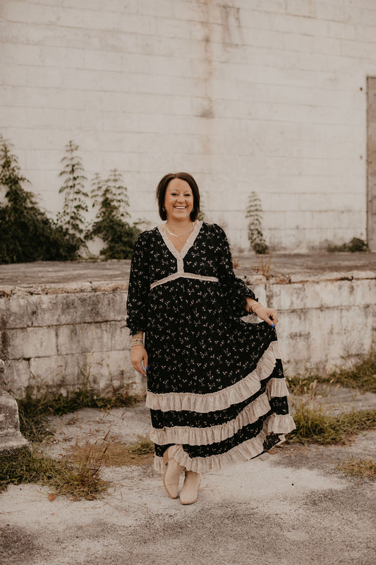 PRAIRIE ROMANCE MAXI DRESS
