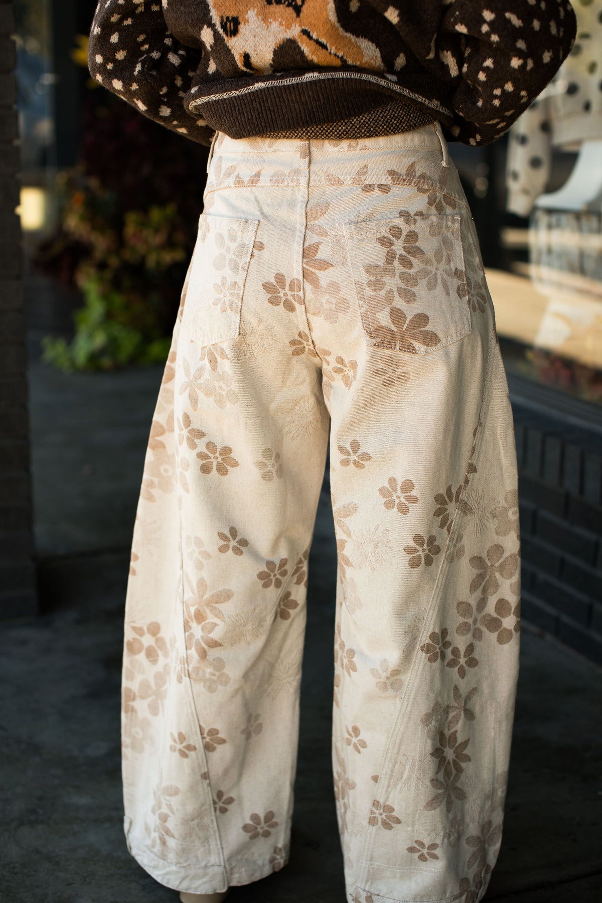 FLOWER BARREL JEANS