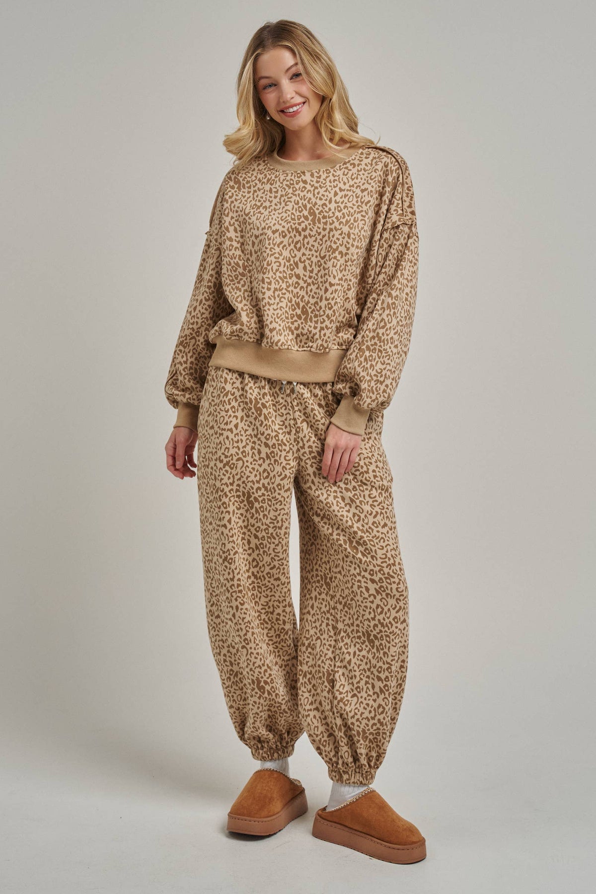 SAMANTHA LEOPARD SWEATPANTS