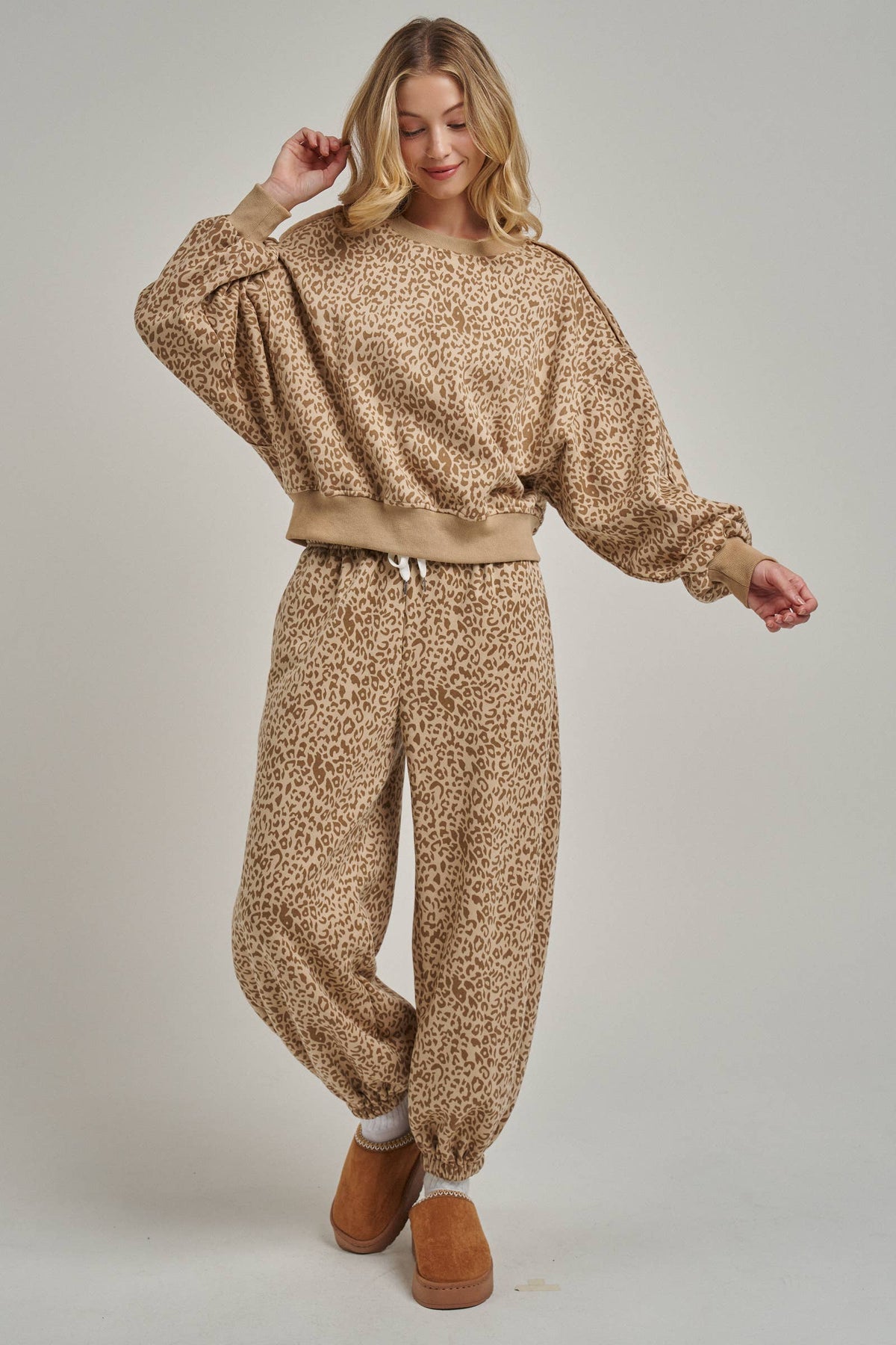 SAMANTHA LEOPARD SWEATPANTS