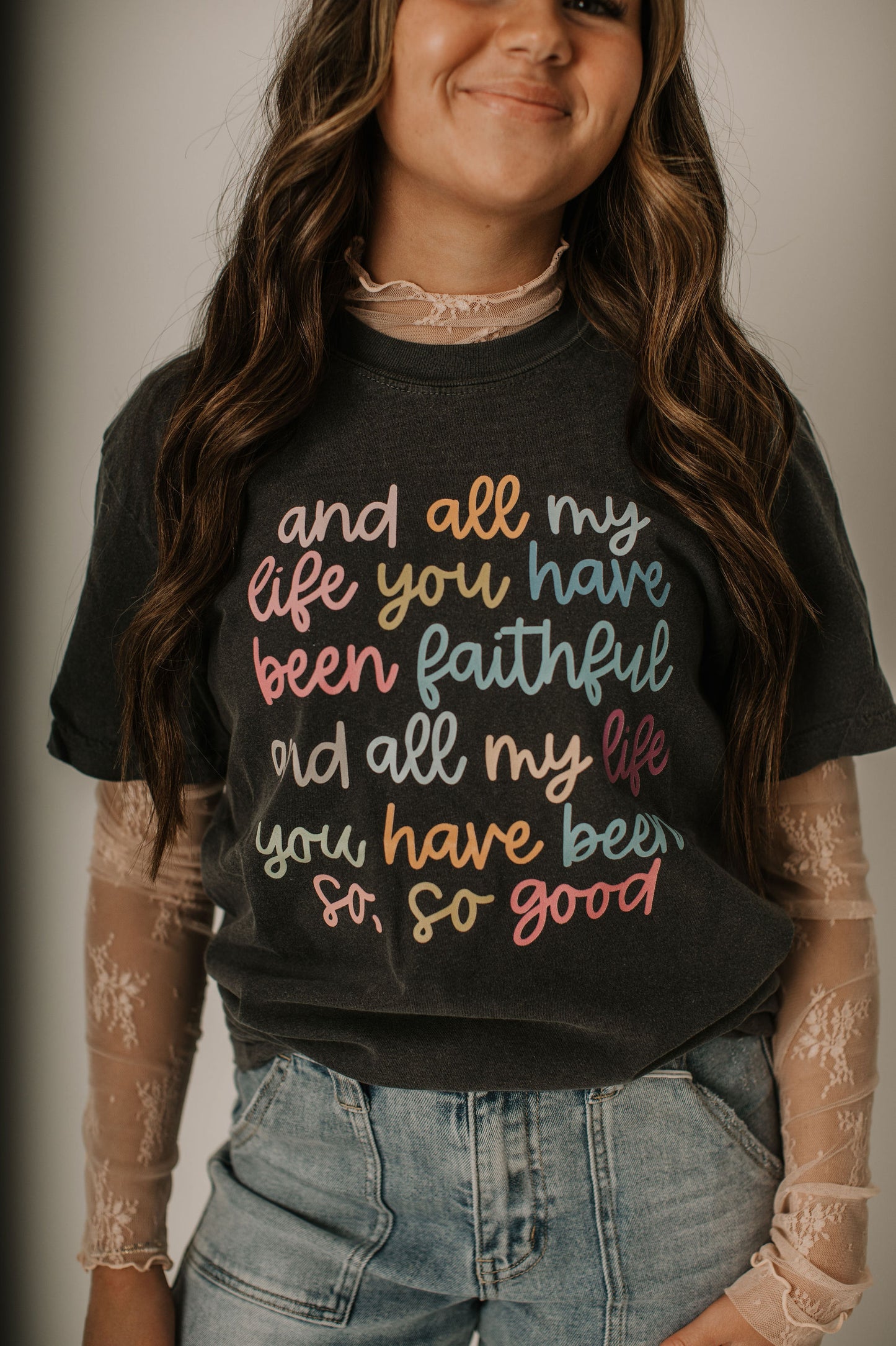 SO SO GOOD GRAPHIC TEE
