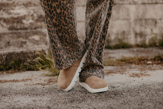 CALI PLATFORM CLOGS