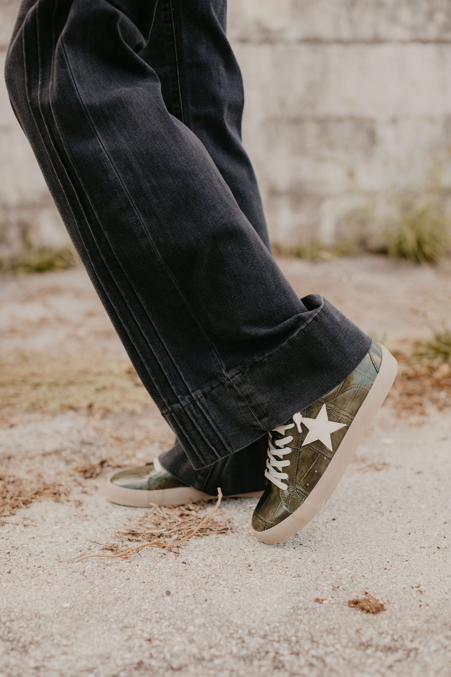 PAULA CROCO SNEAKERS
