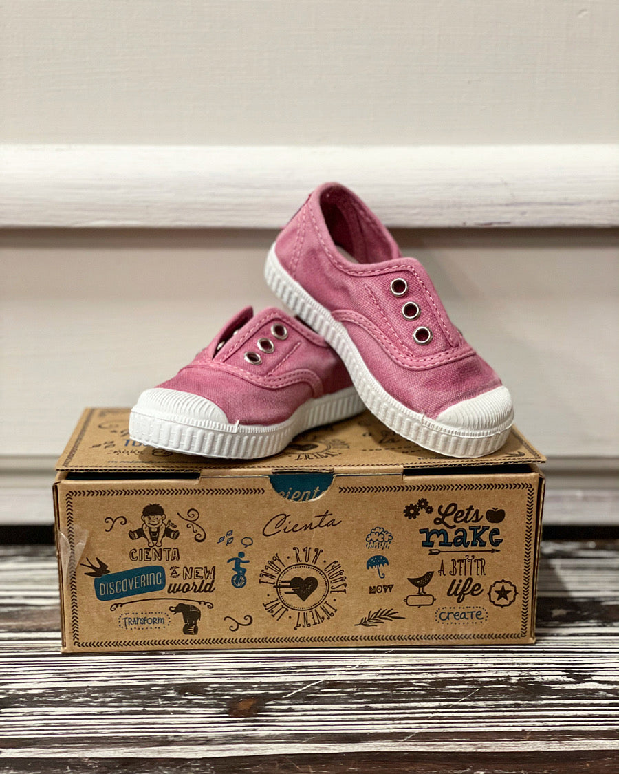 Cienta Slip On Shoes (Kids)